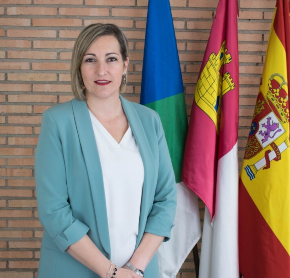 Soraya Prieto Ávila 2º Teniente Alcalde Concejal de Educación, Juventud y Servicios Municipales de las ventas de retamosa
